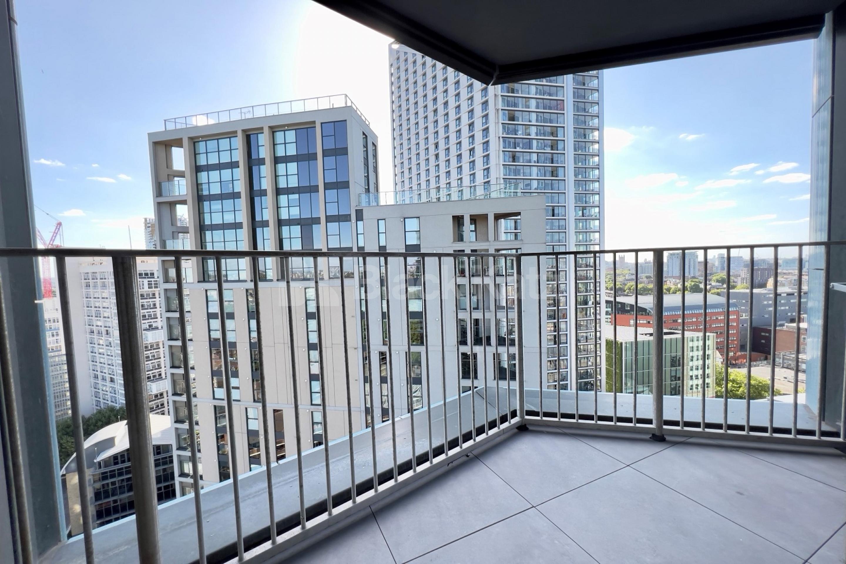 Situated on the 20th floor of The Ceramic Building with concierge and gym.  The Ceramic Building, Newington Causeway , Borough SE1 SE1